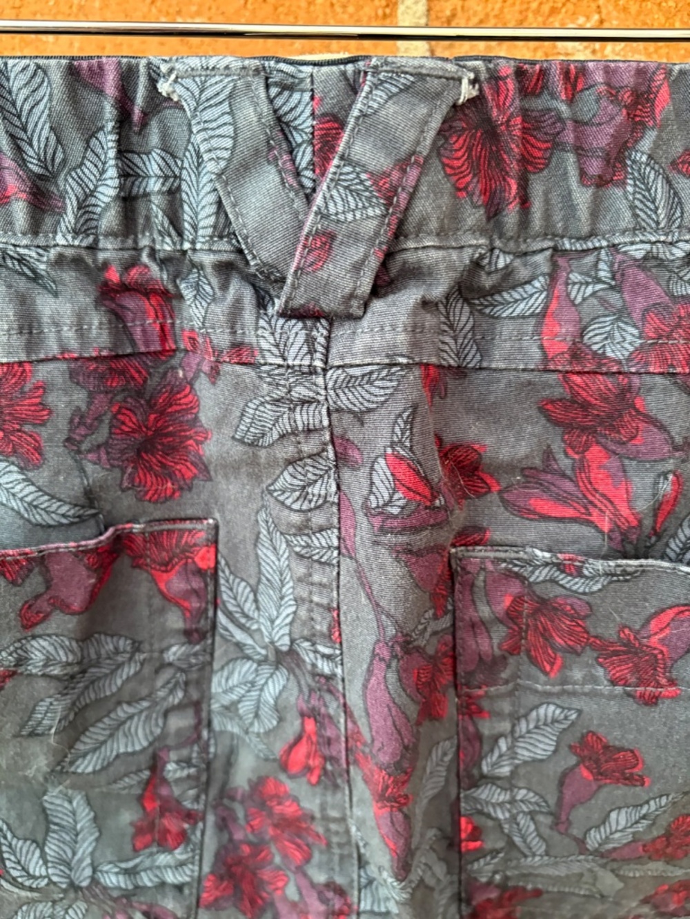 Women’s Duluth Trading Company Floral Skort Size 8 Lots of Pockets! - Picture 5 of 11